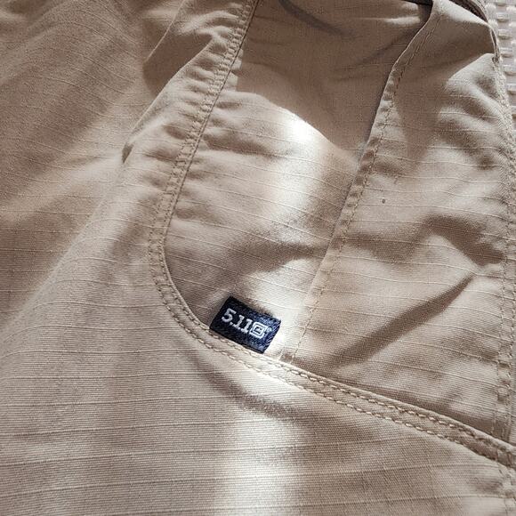 5.11 TACTICAL EUC MENS SIZE 44 X 30 TACTICAL KHAKI MILITARY PANTS - Picture 9 of 11